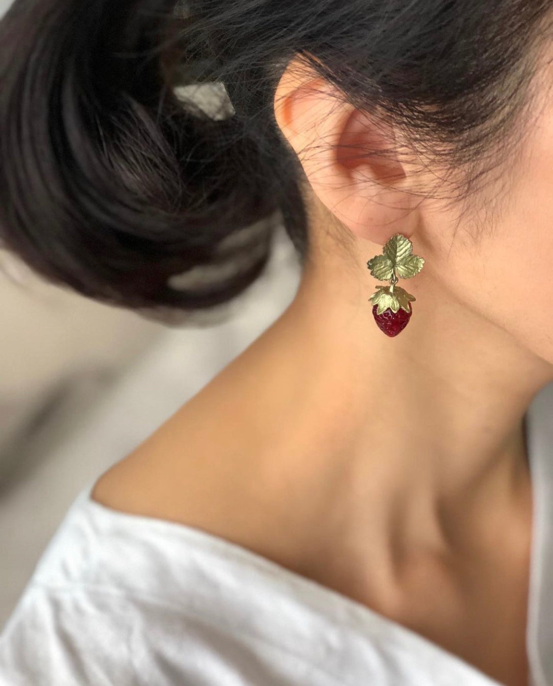 Strawberry Earrings - Post