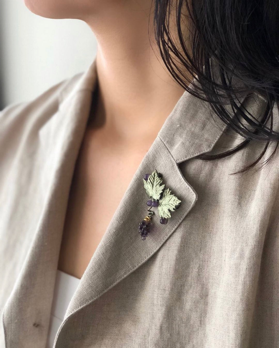Wild Grape Vine Brooch - Dainty