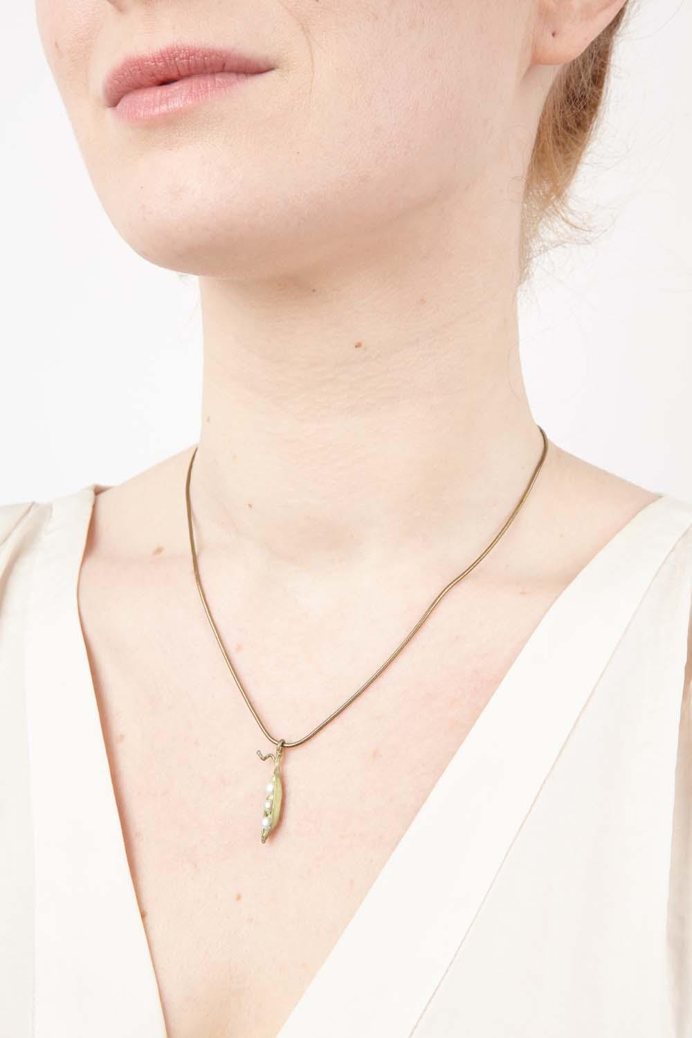 Pea Pod Petite Pendant - 3 Pearls - Michael Michaud Jewellery